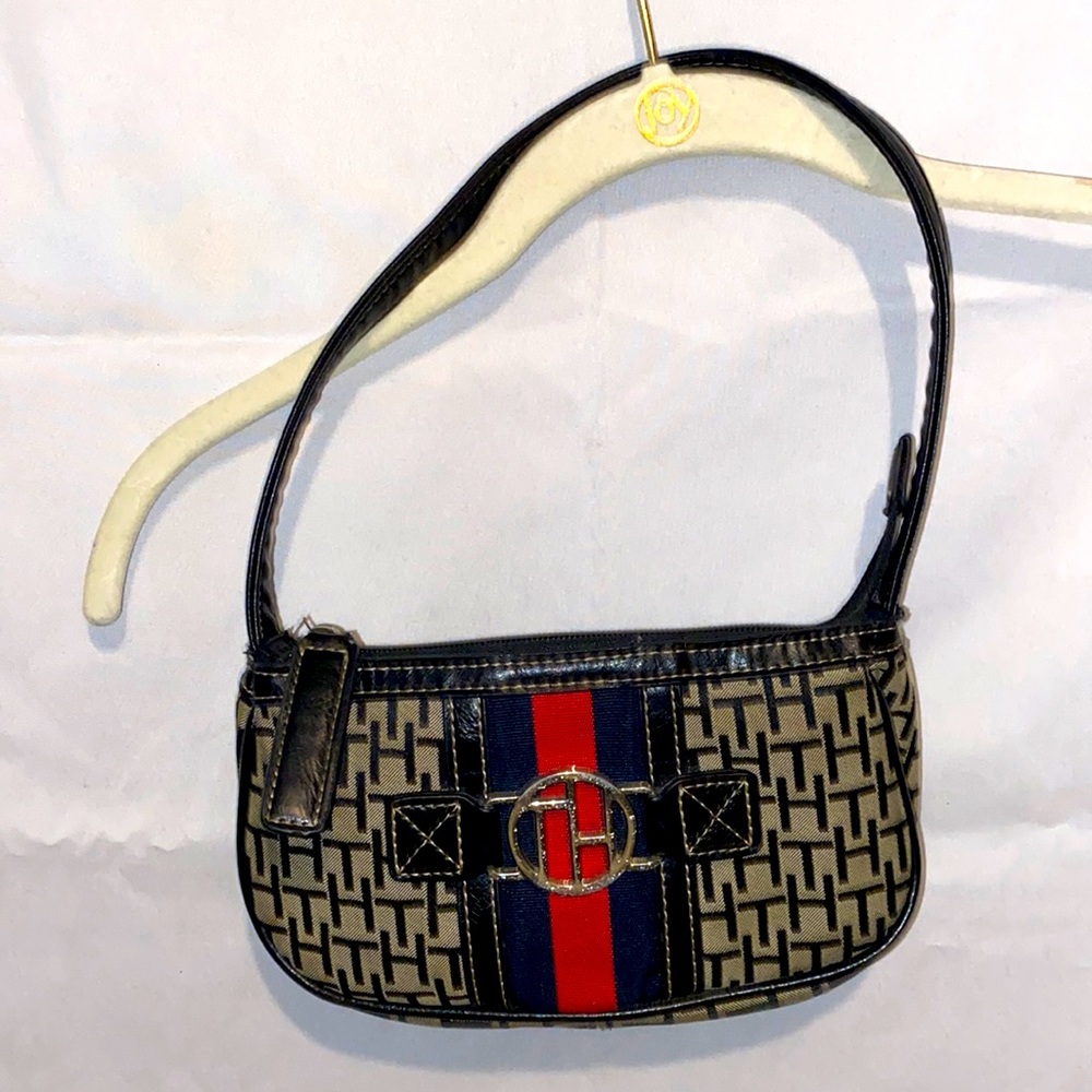 Tommy Hilfiger mini shoulder bag!